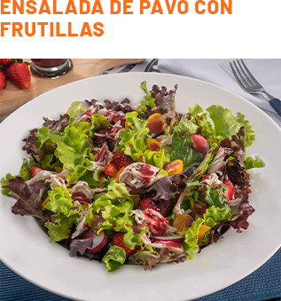 Ensalada de pavo con frutillas